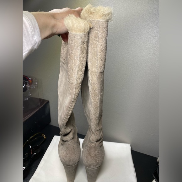 Gucci suede boots - Picture 11 of 16